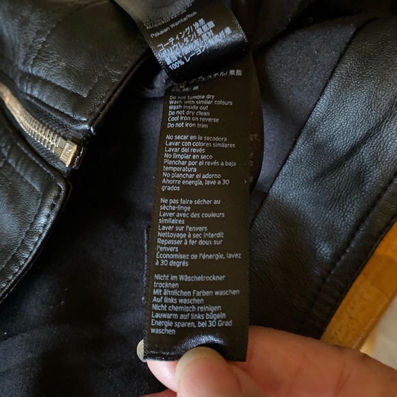 TOP SHOP - Black faux leather mini skirt, Size: 2 - Picture 8 of 9